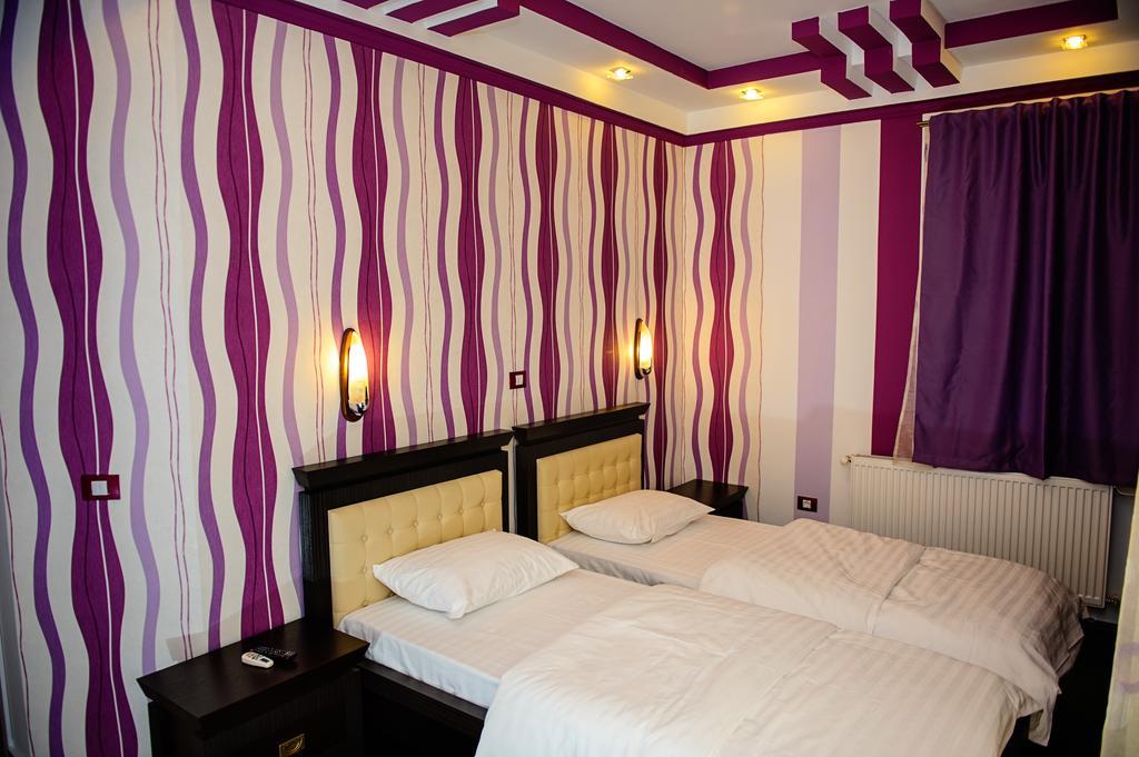 Vila Hd Hunedoara Habitación foto